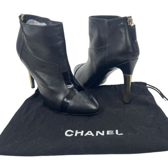 Chanel CC Logo Cap Toe Lamb Leather Heel Ankle Boots Black Size 38 - Picture 14 of 14